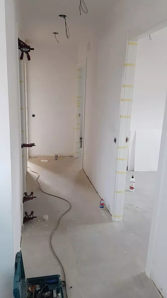 colocacion de puertas blancas Cambiar puertas Girona