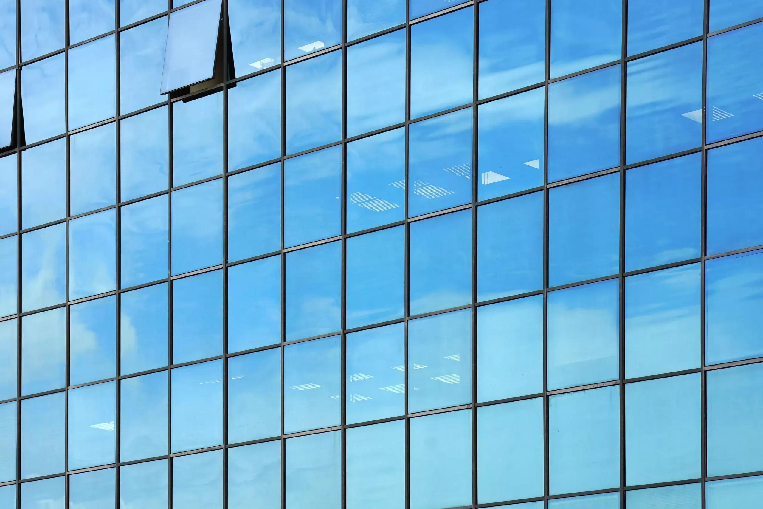 fachadas de cristal Arquitecto para proyectos de edificios y bloques de pisos en Girona